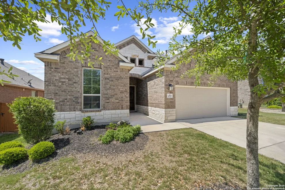Unit for sale at 1727 Doubleday Ln, San Antonio, TX 78253