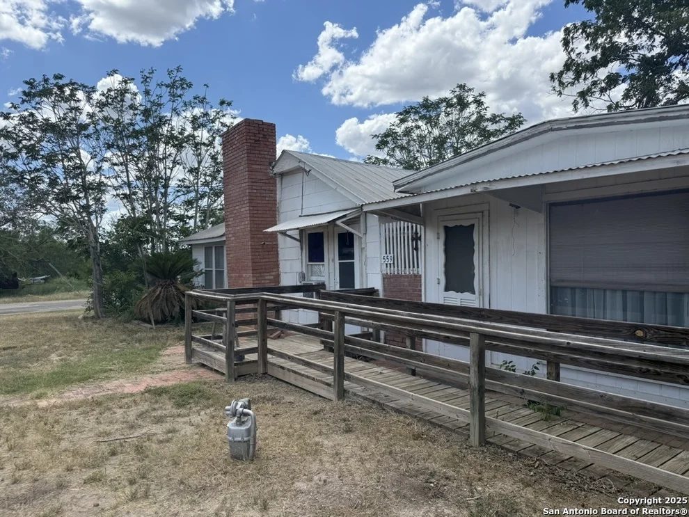Unit for sale at 559 W Rheiner, Sabinal, TX 78881