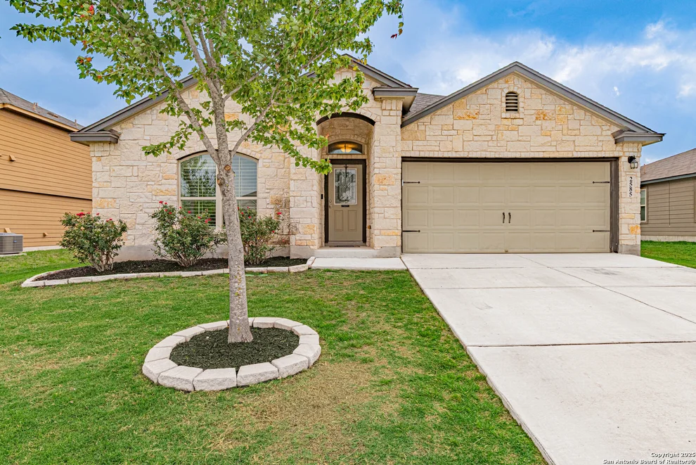 Unit for sale at 2585 Lonesome Creek, New Braunfels, TX 78130