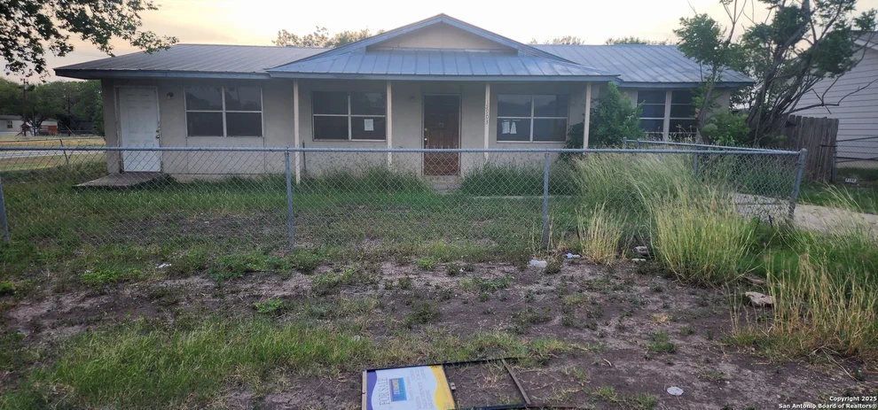 Unit for sale at 15903 Heidelberg, LaCoste, TX 78039