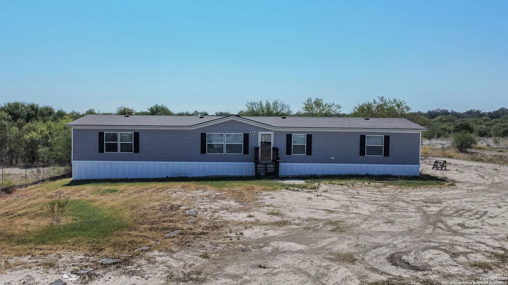 Unit for sale at 167 Forest Creek, Devine, TX 78016