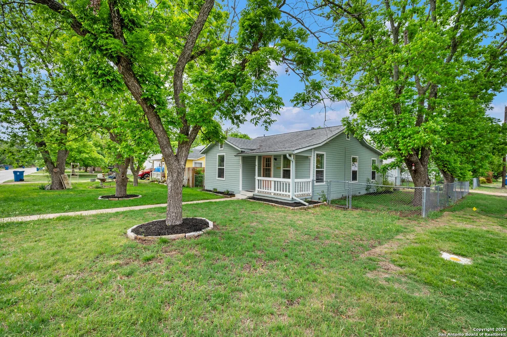 Unit for sale at 345 Jefferson St. West, Kerrville, TX 78028