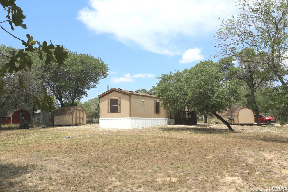 Unit for sale at 337 Lost Spring Dr, Floresville, TX 78114