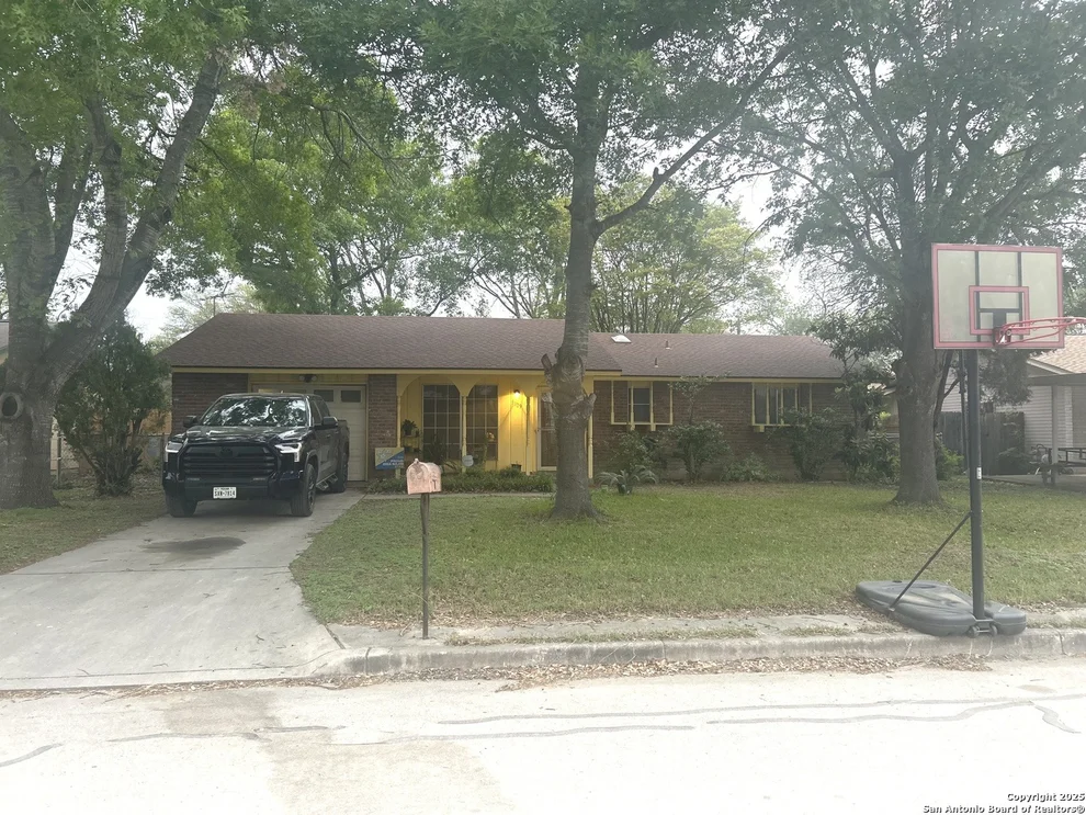 Unit for sale at 5109 Wheatland, Kirby, TX 78219