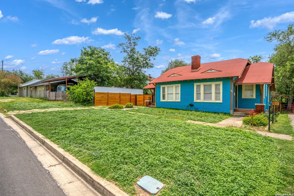 Unit for sale at 616 W Agarita, San Antonio, TX 78212