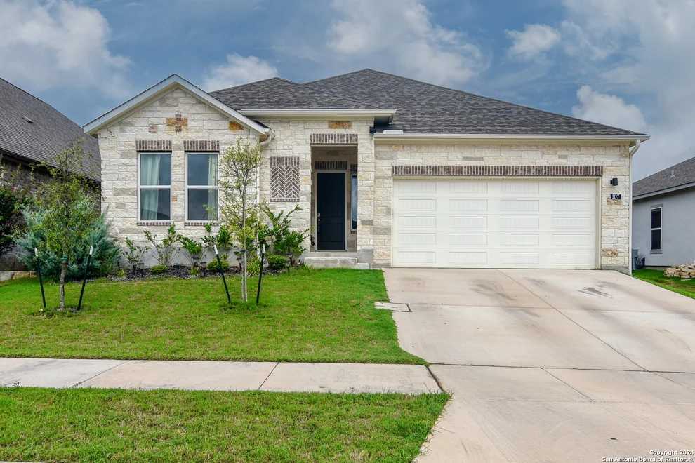 Unit for sale at 107 Cheslyn, Boerne, TX 78006