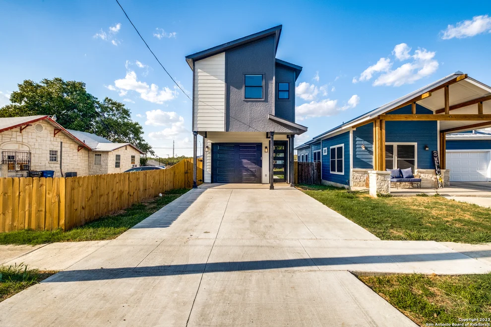Unit for sale at 623 E Drexel Ave, San Antonio, TX 78210