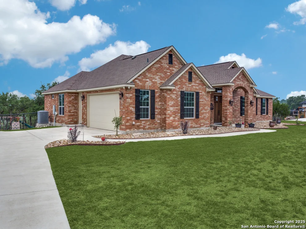 Unit for sale at 332 Bosque Rdg, Spring Branch, TX 78070