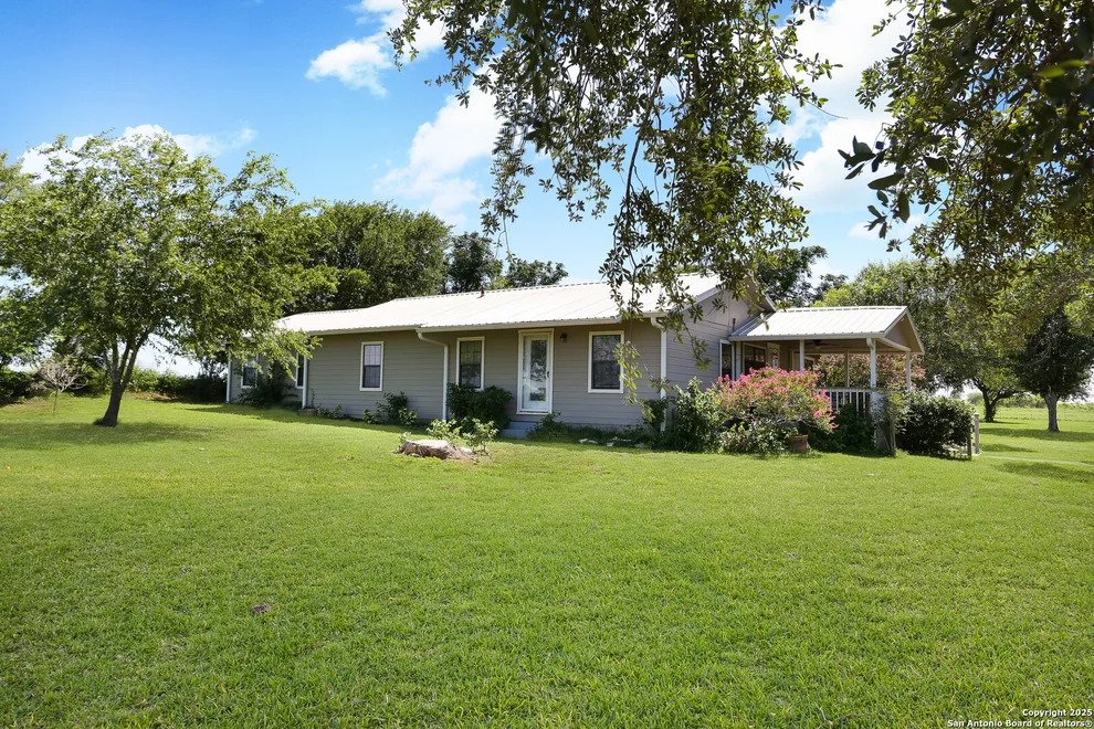 Unit for sale at 2273 Fm 1784, Pleasanton, TX 78064