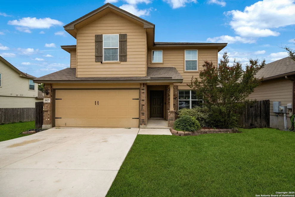 Unit for sale at 2027 Emerald Edge, San Antonio, TX 78245