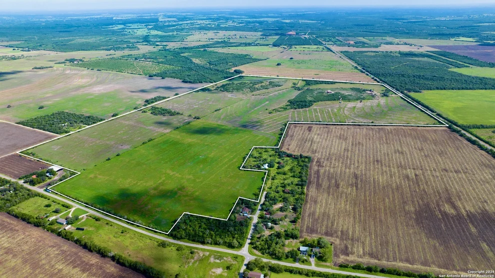 Unit for sale at 1950 FM 796, Beeville, TX 78102