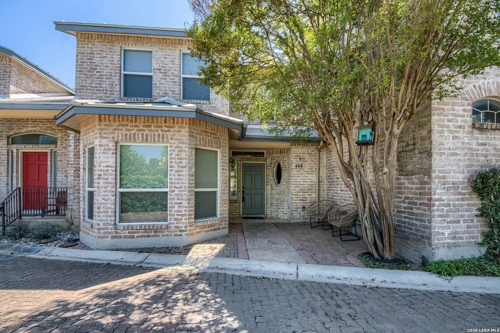 Unit for sale at 120 Oakwell Farms, San Antonio, TX 78218