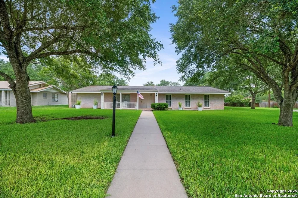 Unit for sale at 1211 E Bowie St., Beeville, TX 78102