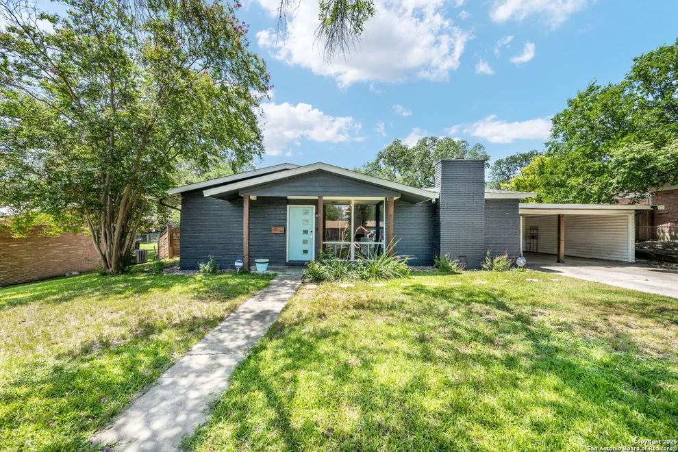Unit for sale at 250 Maplewood Ln, San Antonio, TX 78216