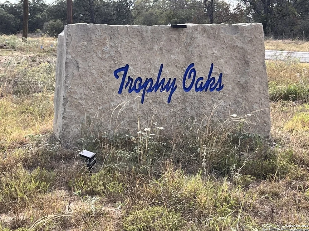 Unit for sale at 48 grey fox, Poteet, TX 78065