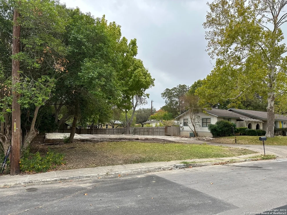 Unit for sale at 6822 FARROW PL, San Antonio, TX 78240