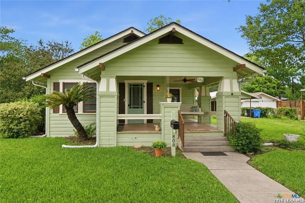 Unit for sale at 808 E Krezdorn, Seguin, TX 78155