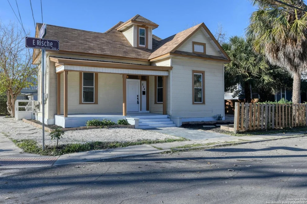 Unit for sale at 224 E Rische, San Antonio, TX 78204