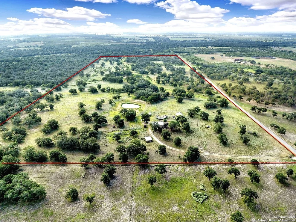 Unit for sale at 2802 County Road 434, Stockdale, TX 78160