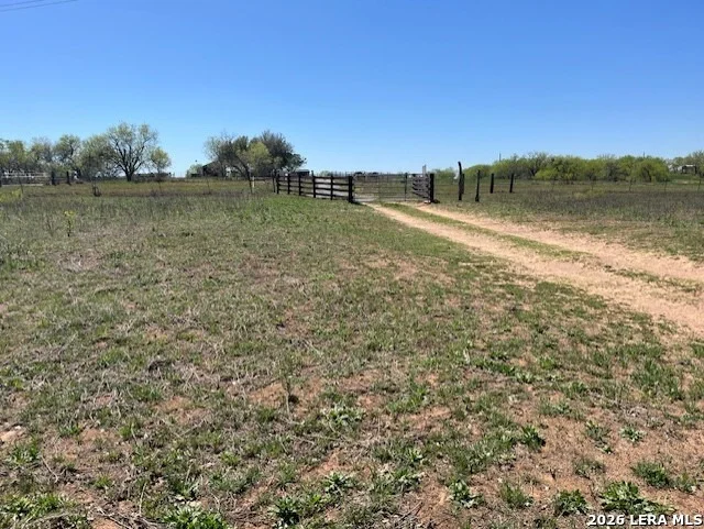 Unit for sale at 6611 Fm 1681, Stockdale, TX 78160