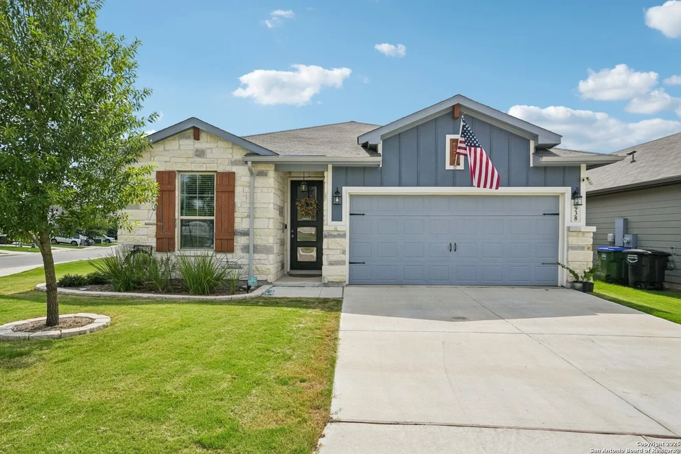 Unit for sale at 4938 Oxbow, St Hedwig, TX 78152