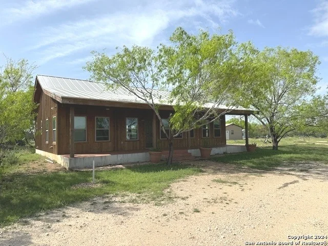 Unit for sale at 820 County Road 329, Jourdanton, TX 78026