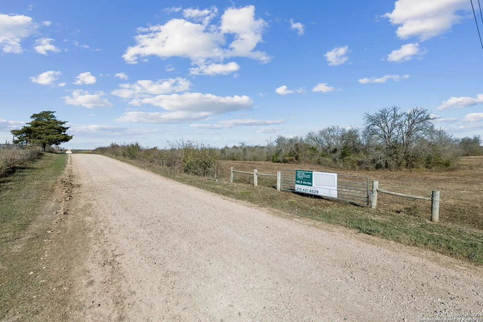 Photo of 3424 Post Oak Point Road, New Ulm, TX 78950