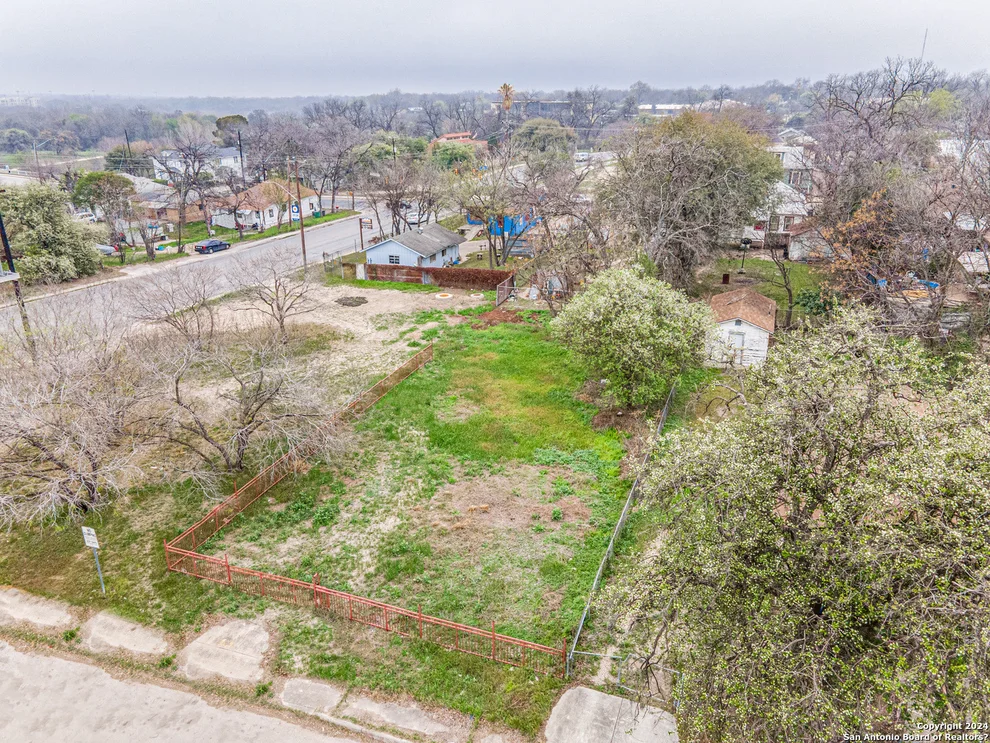 Unit for sale at 324 TRUAX, San Antonio, TX 78204