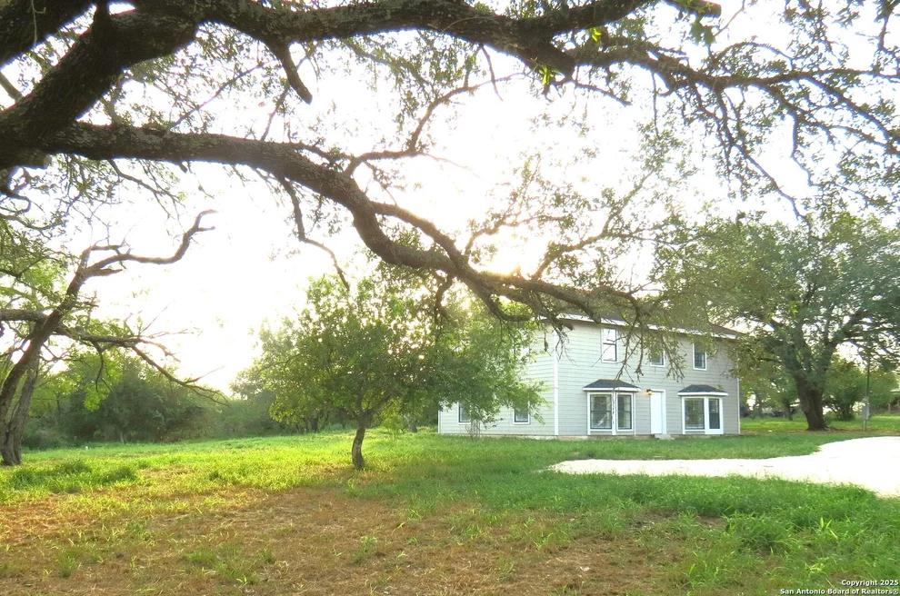 Unit for sale at 226 River Bluff, Lytle, TX 78052