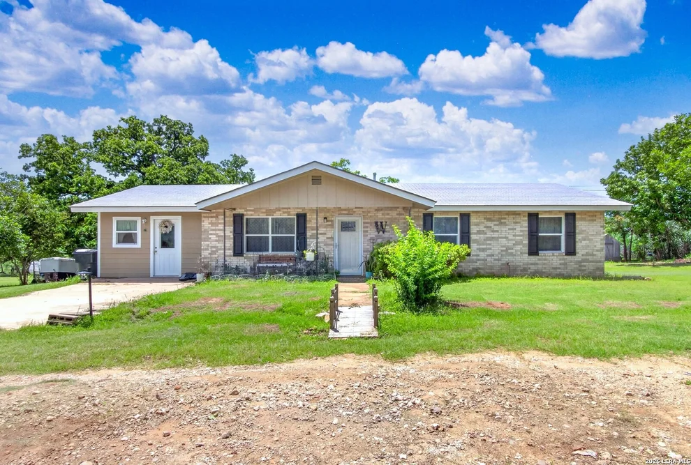 Unit for sale at 461 Shorty's Ln, Fredericksburg, TX 78624
