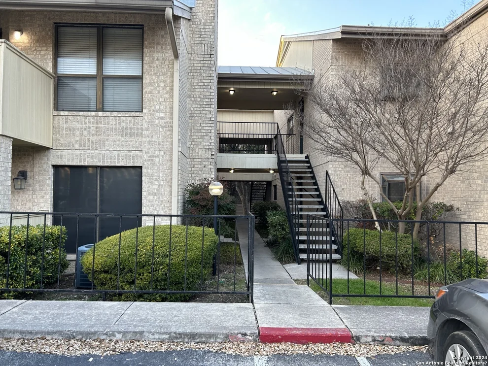 Unit for sale at 11843 BRAESVIEW, San Antonio, TX 78213