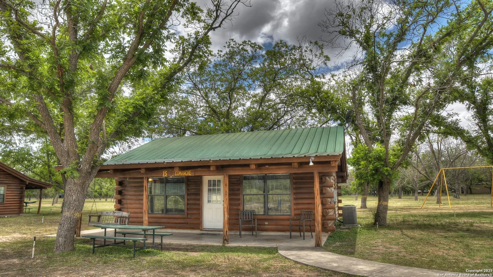 Unit for sale at 90 Johnny Seibert Ln, Leakey, TX 78873