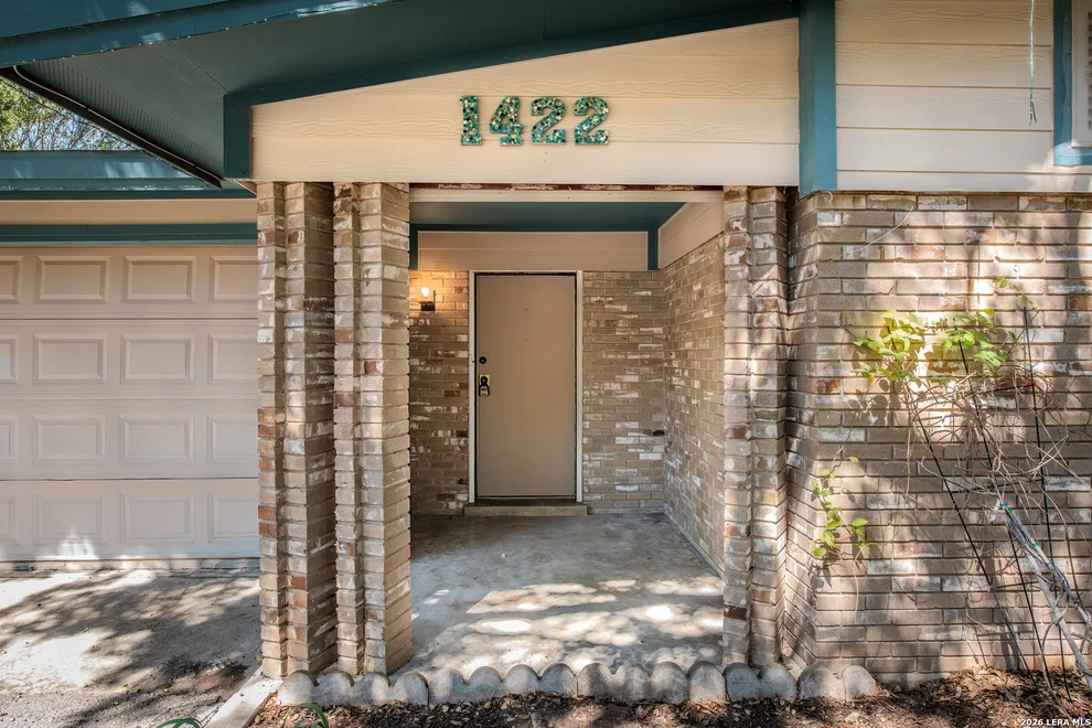 Unit for sale at 1422 Mockingbird, Seguin, TX 78155
