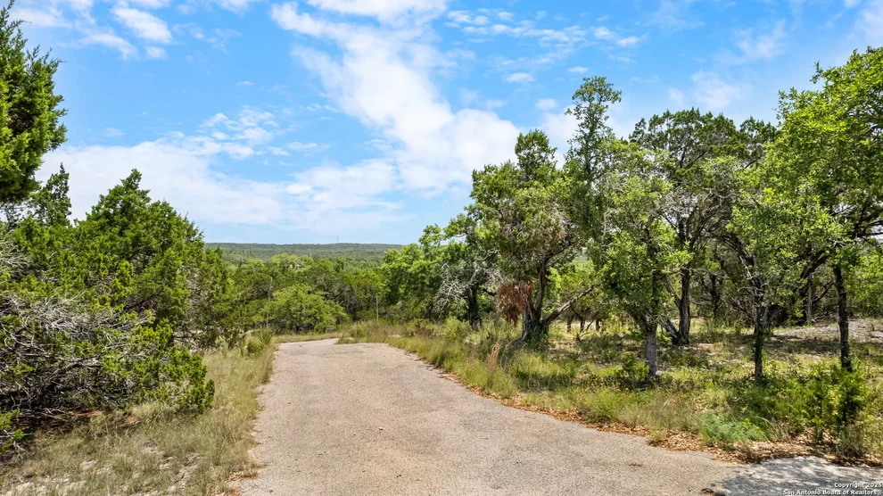 Unit for sale at 25500 N Cranes Mill Rd, Canyon Lake, TX 78133