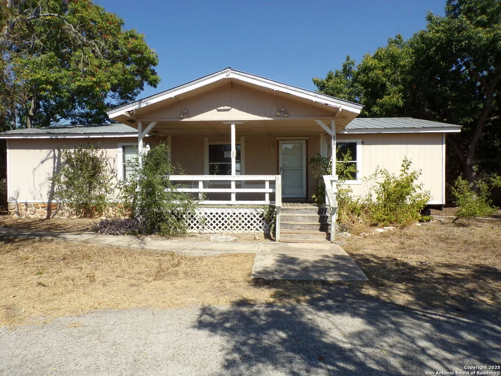 Unit for sale at 368 County Road 458, Hondo, TX 78861