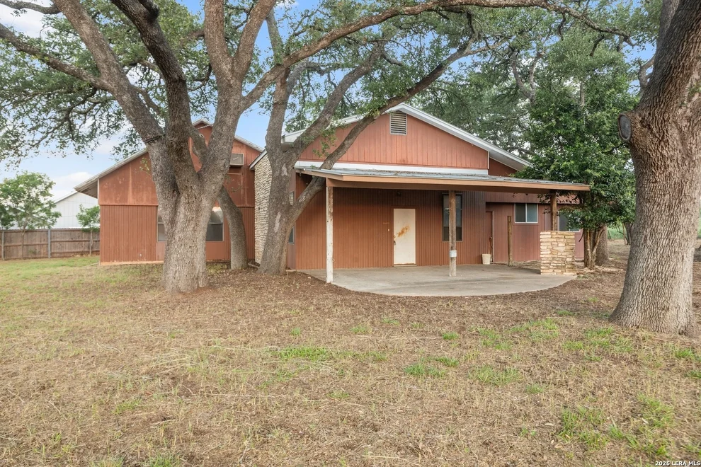 Unit for sale at 604 N Cherry St, Fredericksburg, TX 78624