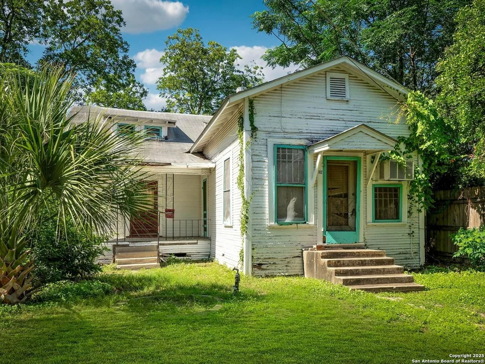 Unit for sale at 102 Berkshire, San Antonio, TX 78210