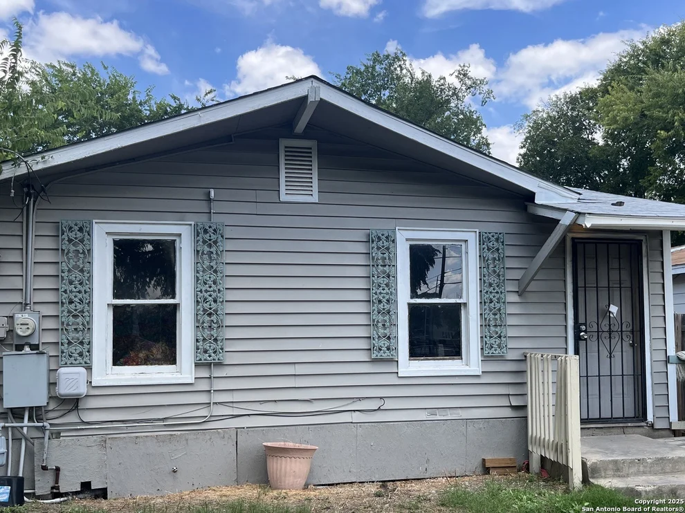 Unit for sale at 1503 Lombrano, San Antonio, TX 78207