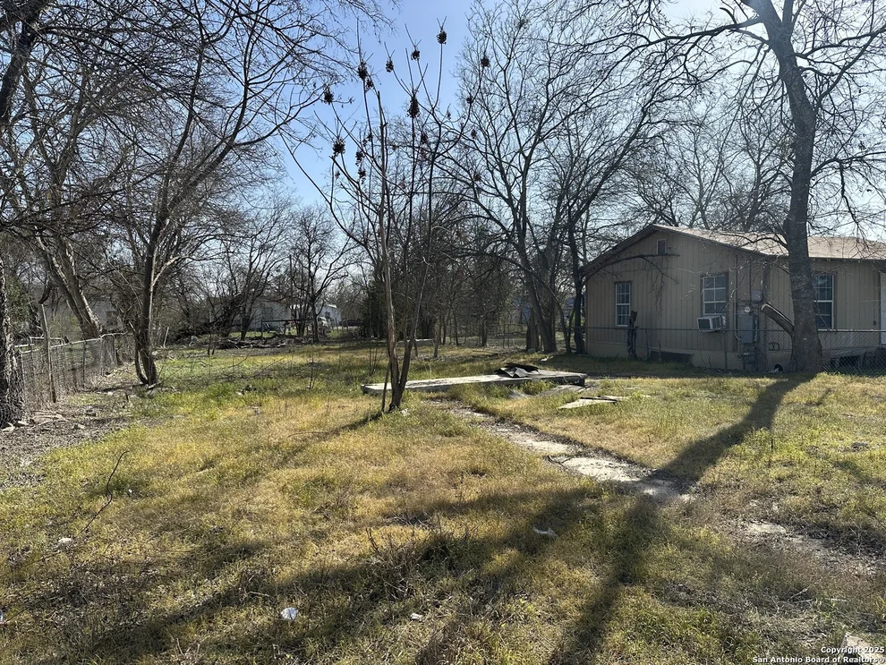 Unit for sale at 766 F, San Antonio, TX 78220