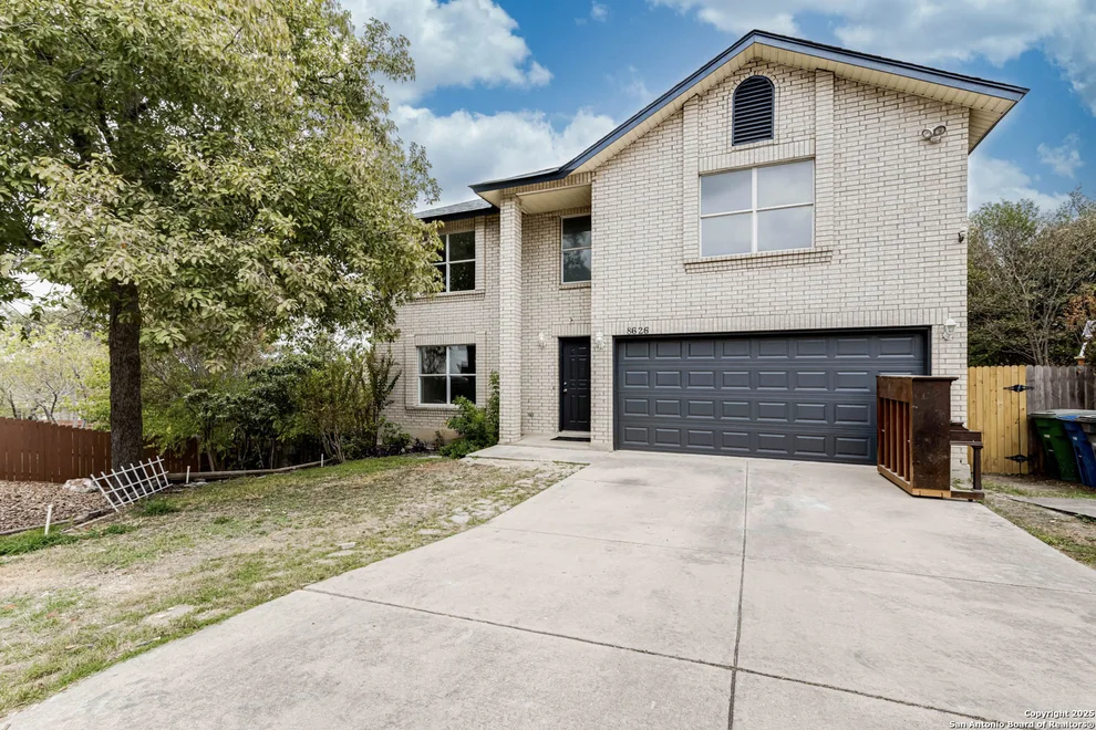 Unit for sale at 8626 Vantage, San Antonio, TX 78251
