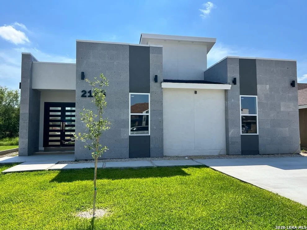 Photo of 2173 Fox Borough Drive, Eagle Pass, TX 78852