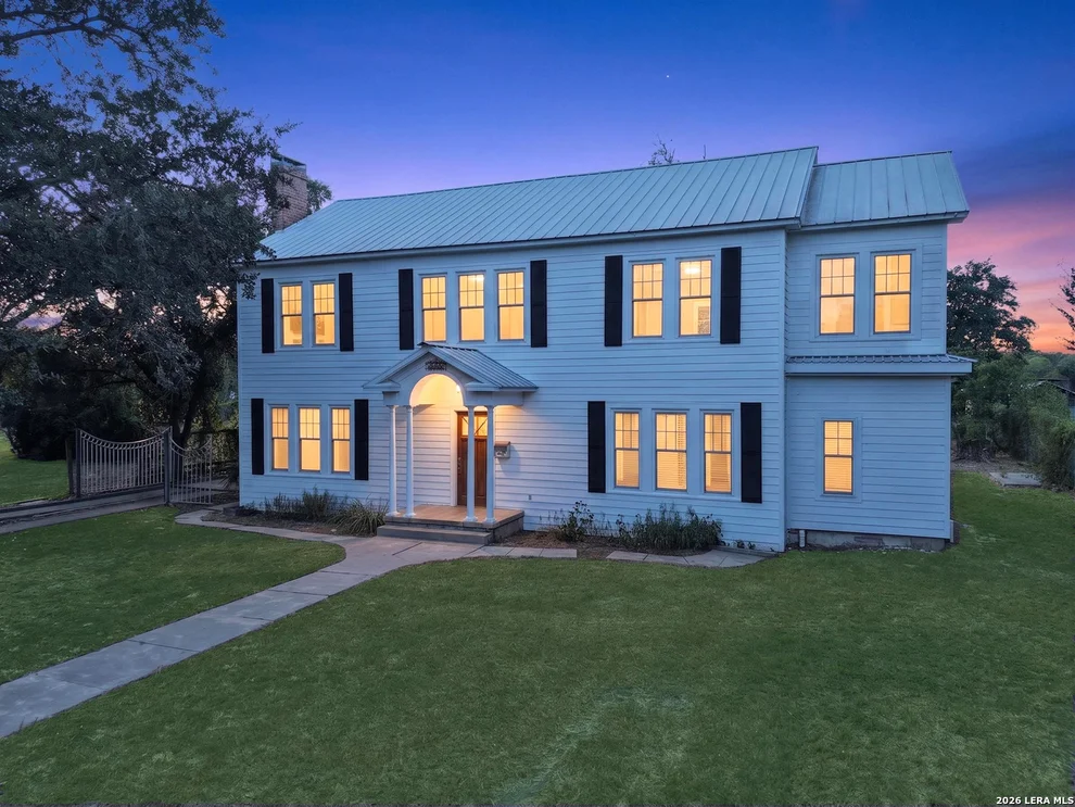 Unit for sale at 205 E CLEVELAND ST, Beeville, TX 78102