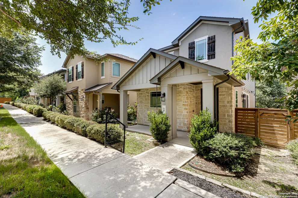 Unit for sale at 206 Ridgecrest Dr #5, San Antonio, TX 78209
