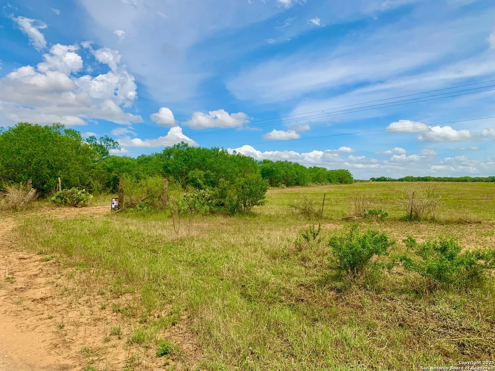 Unit for sale at 30 ACS tbd Kotara Ln/CR 257, Floresville, TX 78114