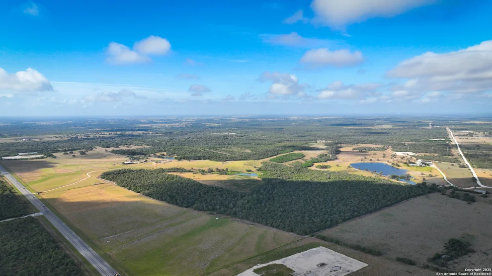 Unit for sale at 000 S Hwy 183, Gonzales, TX 78629