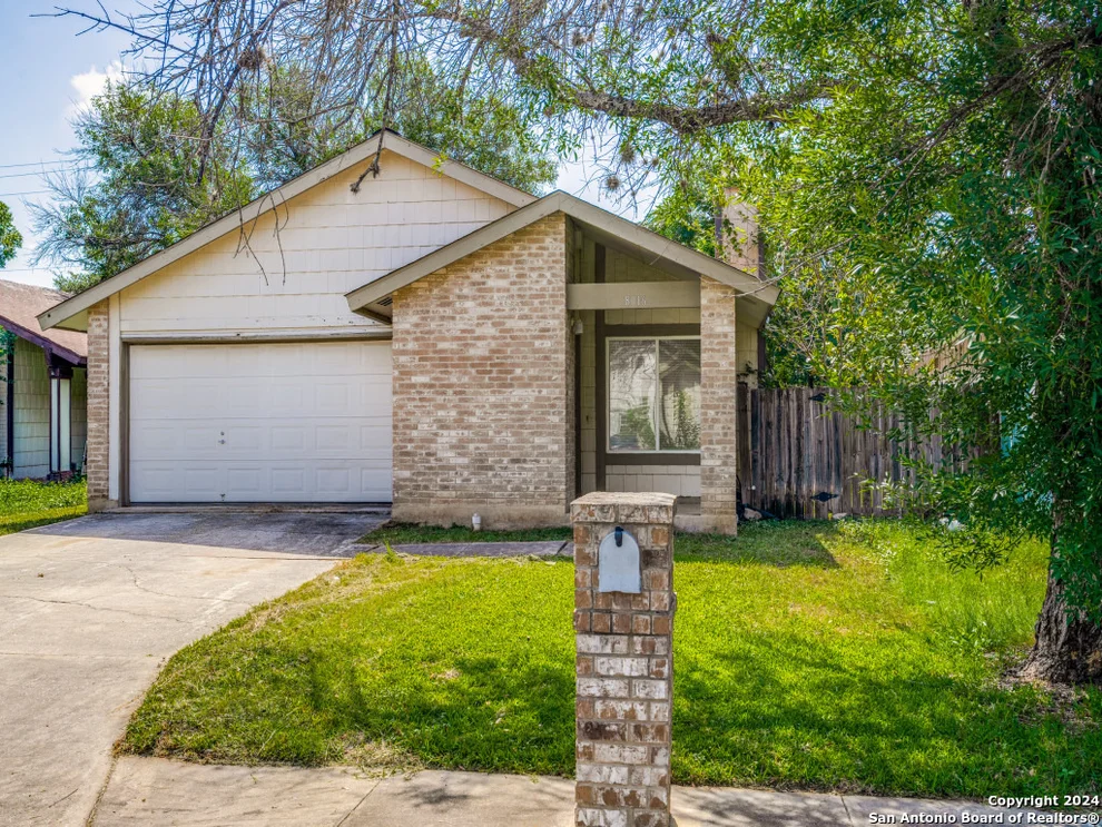 Unit for sale at 8016 LAUREL BND, San Antonio, TX 78250