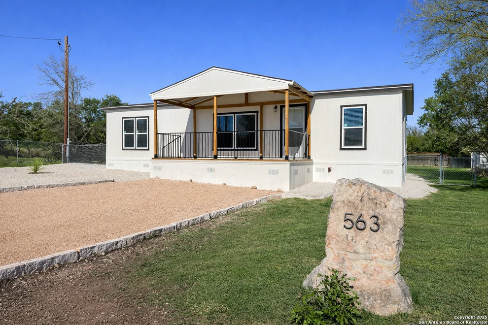 Unit for sale at 563 Oak Trail, Canyon Lake, TX 78133