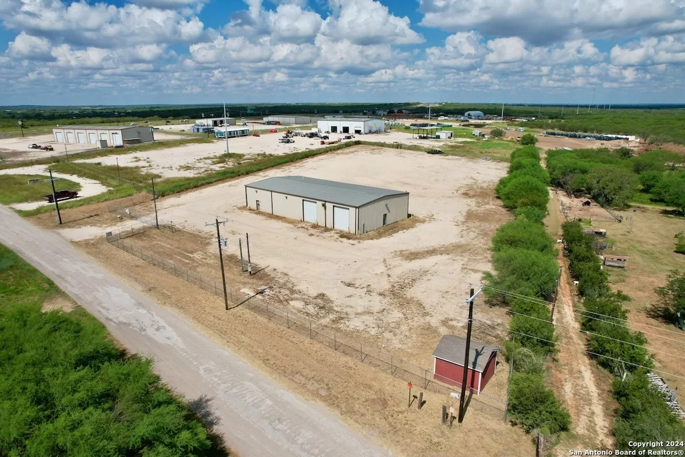 Unit for sale at 155 PULLINS RD, Pleasanton, TX 78064