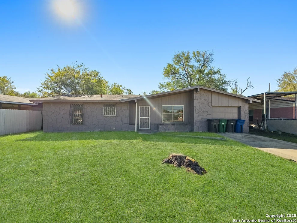 Unit for sale at 7702 Cartwheel Ln, San Antonio, TX 78227
