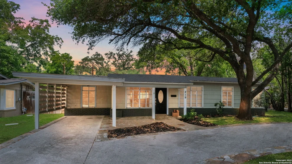 Unit for sale at 219 Ridgehaven, San Antonio, TX 78209
